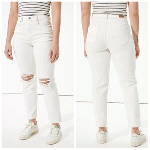 American Eagle Outfitters Mom Jean High Waisted Distressed Destructed Size 2 R